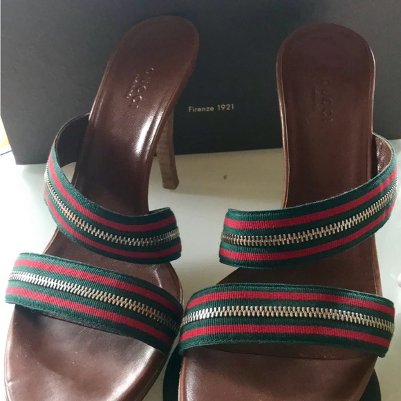 Gucci Heels - Picture 4 of 4